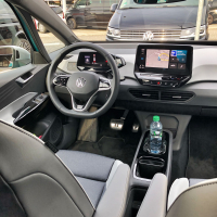Volkswagen ID3 AMZS za volanom-11.jpg