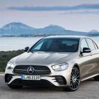 Mercedes E za volanom AMZS-4.jpg