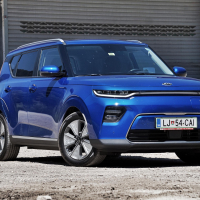 Kia soul EV test AMZS.jpg