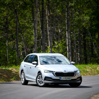 Škoda octavia combi style TDI DSG AMZS_-13.jpg