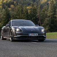 Porsche taycan AMZS dozivetje-14.jpg