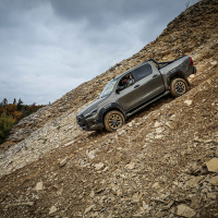 Prenovljena toyota hilux-31.jpg