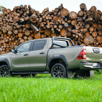 Prenovljena toyota hilux-5.jpg