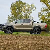 Prenovljena toyota hilux-3.jpg