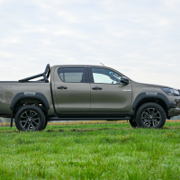 Prenovljena toyota hilux.jpg