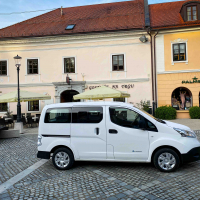 Nissan e-NV 200 combi 7-28.jpg