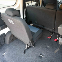 Nissan e-NV 200 combi 7-36.jpg