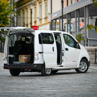 Nissan e-NV 200 combi 7-22.jpg