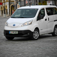 Nissan e-NV 200 combi 7-19.jpg