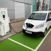 Nissan e-NV 200 combi 7-4.jpg