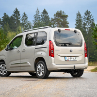 Toyota proace city verso family-14.jpg