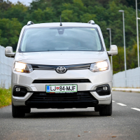 Toyota proace city verso family-11.jpg