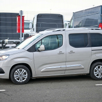 Toyota proace city verso family-10.jpg