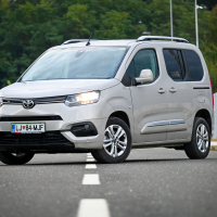 Toyota proace city verso family-9.jpg