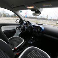 Renault twingo electric intens AMZS-33.jpg