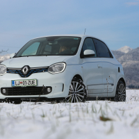 Renault twingo electric intens AMZS-8.jpg