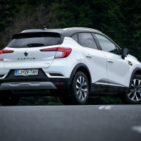 Renault captur e-tech 160-13.jpg
