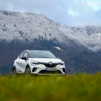 Renault captur e-tech 160-4.jpg