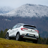 Renault captur e-tech 160-11.jpg