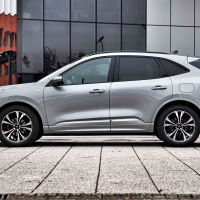 Ford kuga hybrid AMZS-7.jpg