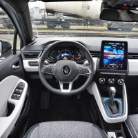 Primerjamo Renault clio Toyota yaris-18.jpg