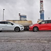 Primerjamo Renault clio Toyota yaris-10.jpg