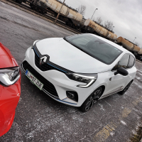 Primerjamo Renault clio Toyota yaris-12.jpg