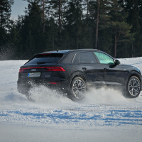 Audi Q8 quattro dozivetje AMZS-19.jpg
