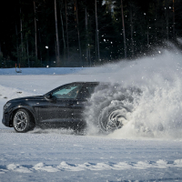 Audi Q8 quattro dozivetje AMZS-16.jpg