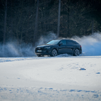 Audi Q8 quattro dozivetje AMZS-9.jpg
