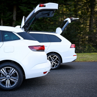 VW_golf_TDI_VS_R_megane_etech_AMZS-27.jpg