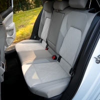 VW_golf_TDI_VS_R_megane_etech_AMZS-11.jpg
