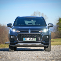 Suzuki across 2,5 HSD elegance e-four plug-in hybrid AMZS-21.jpg