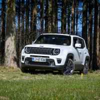 Jeep renegade 4xe AMZS-5.jpg