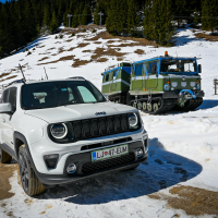 Jeep renegade 4xe AMZS-24.jpg