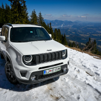 Jeep renegade 4xe AMZS-28.jpg
