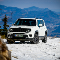 Jeep renegade 4xe AMZS-41.jpg