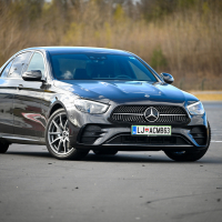 Mercedes E 300de 4matic AMZS-3.jpg