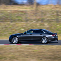 Mercedes E 300de 4matic AMZS-4.jpg