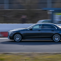Mercedes E 300de 4matic AMZS-5.jpg