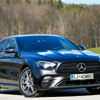 Mercedes E 300de 4matic AMZS-12.jpg