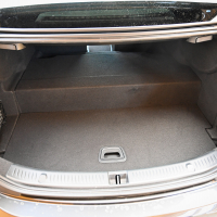 Mercedes E 300de 4matic AMZS-40.jpg