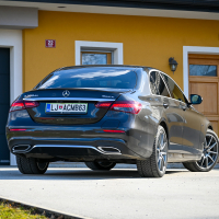 Mercedes E 300de 4matic AMZS-15.jpg