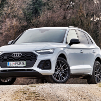 Audi Q5 40 TDI quattro S tronic S-line-2.jpg