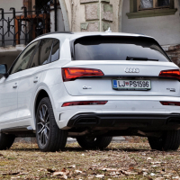 Audi Q5 40 TDI quattro S tronic S-line-11.jpg