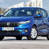 Dacia sandero AMZS test-12.jpg
