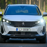 Peugeot 3008 hybrid allure pack 1,6 THP--8.jpg