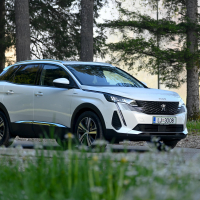 Peugeot 3008 hybrid allure pack 1,6 THP--6.jpg