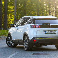 Peugeot 3008 hybrid allure pack 1,6 THP--11.jpg
