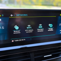 Peugeot 3008 hybrid allure pack 1,6 THP--19.jpg
